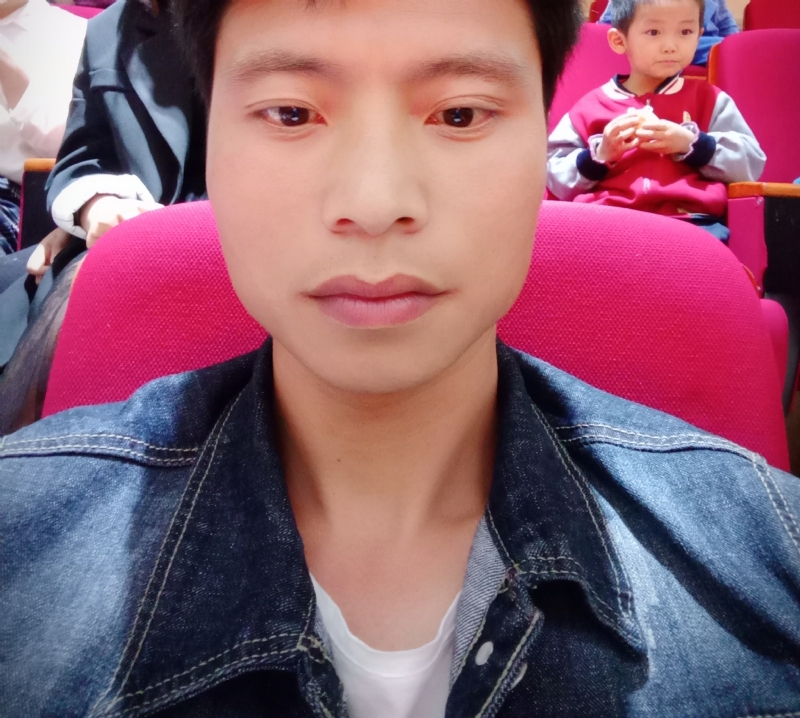奋斗青年的第一张照片--深圳残疾人相亲网
