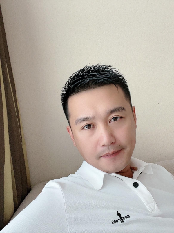 笑望人非的第一张照片--深圳残疾人相亲网