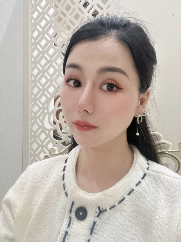 金莉的第一张照片--深圳残疾人相亲网